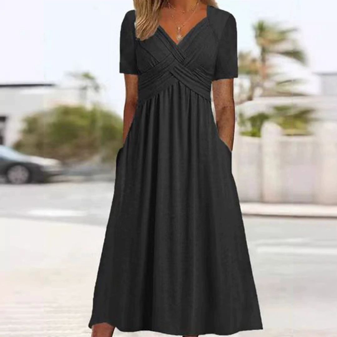 Margaret Robinson | Flattering Dress