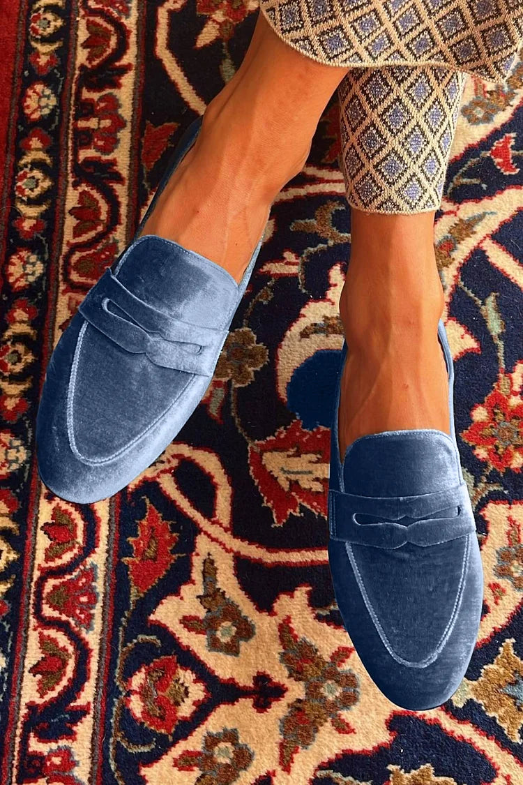 Margaret Robinson | Classic Velvet Loafer