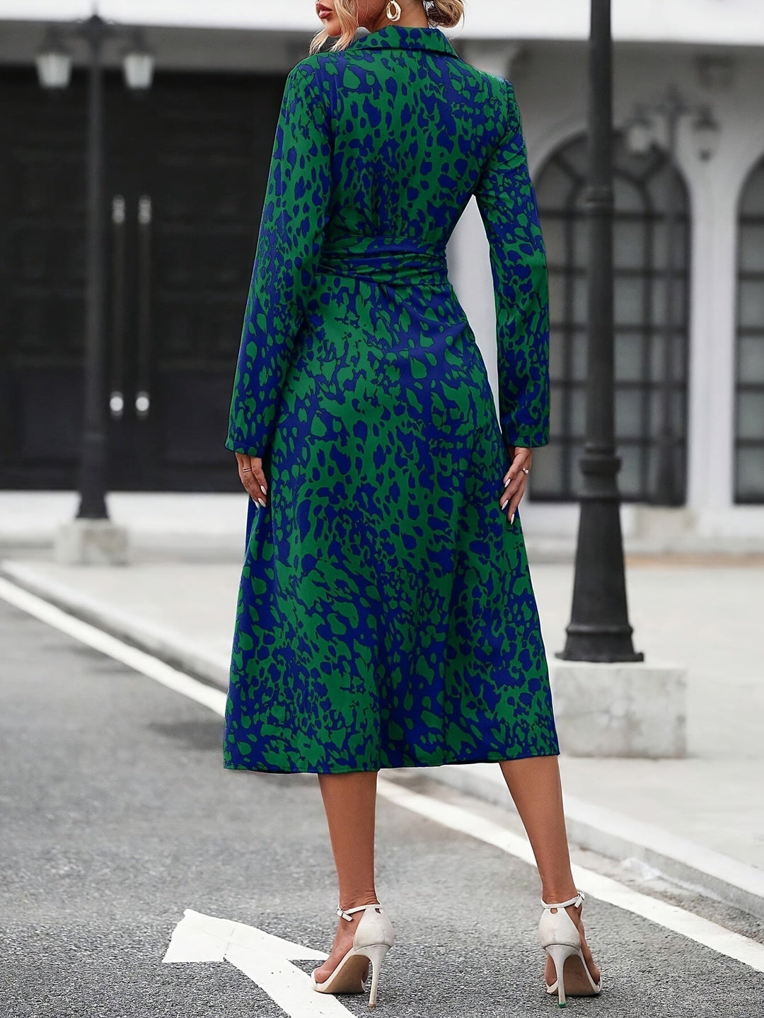Roxanne | Shirt Maxi Dress with Geometric Print and Tie Belt